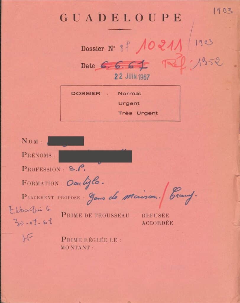 Dossier de candidat au départ via le Bumidom. Arch. dép. Guadeloupe, 1027 W 41